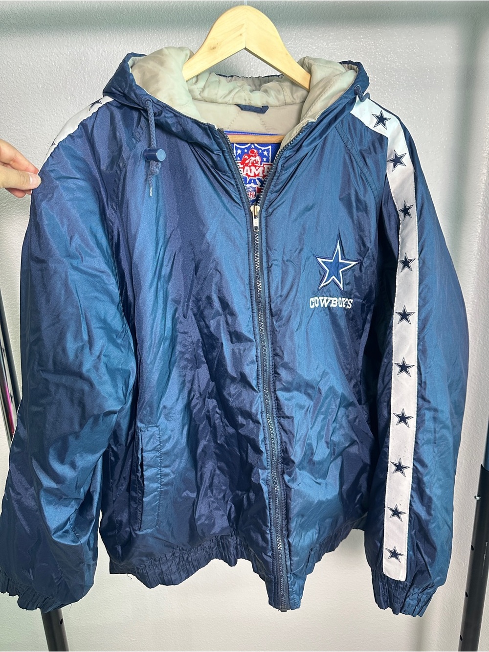 Dallas Cowboys NFL Hooded Puffer Jacket Blue/White Size L Game Day Licensed